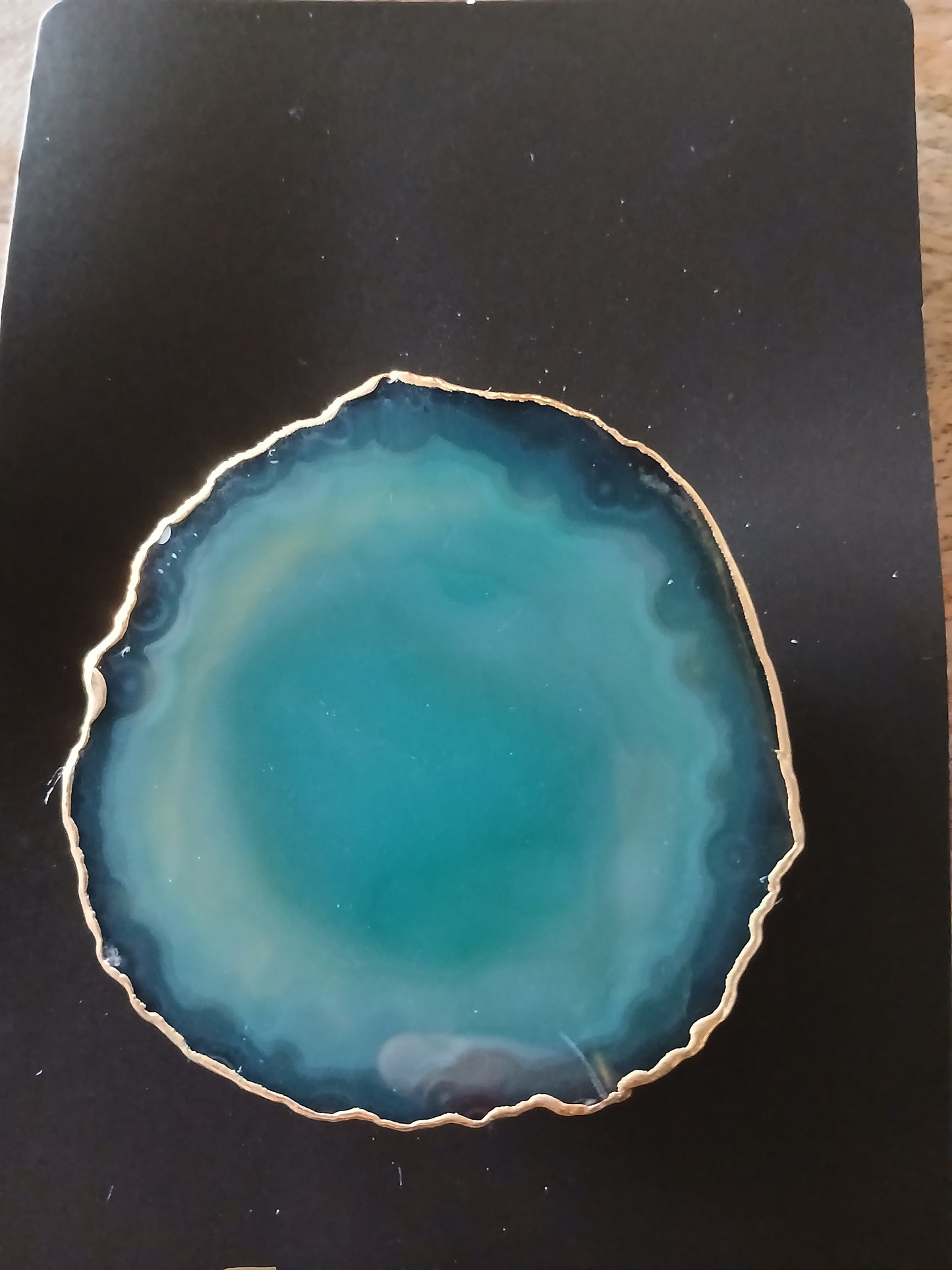 Gold Trimmed Agate Slice Phone Grip