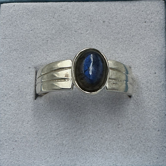 Sterling Silver Deep Blue Dainty Labradorite Oval Ring - Size 8 - Power and Protection