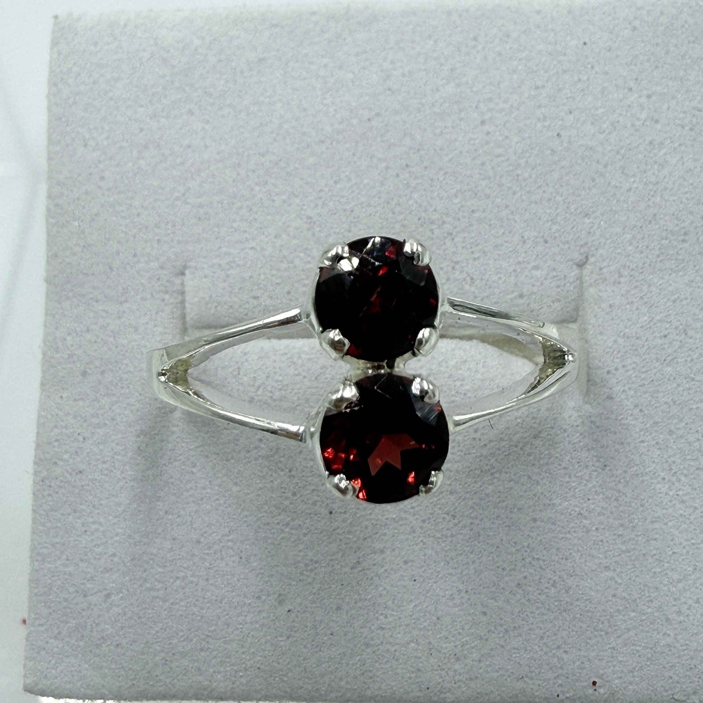 Sterling Silver Double Garnet Open-Frame Ring – Size 8 – Passion, Strength & Grounding