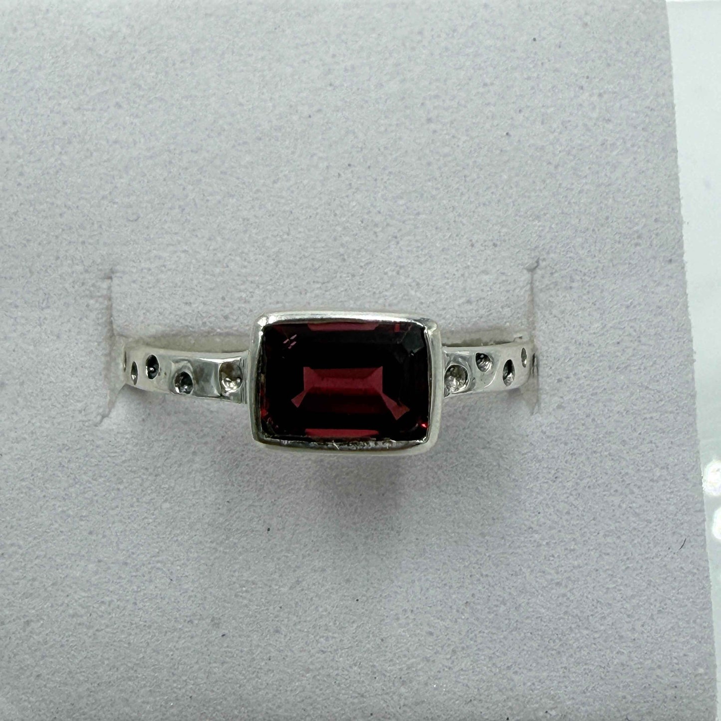 Sterling Silver Square Garnet Dot Band Ring – Size 8 – Passion, Strength & Grounding
