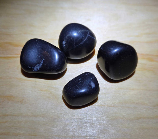 Black Onyx Tumbled Stone