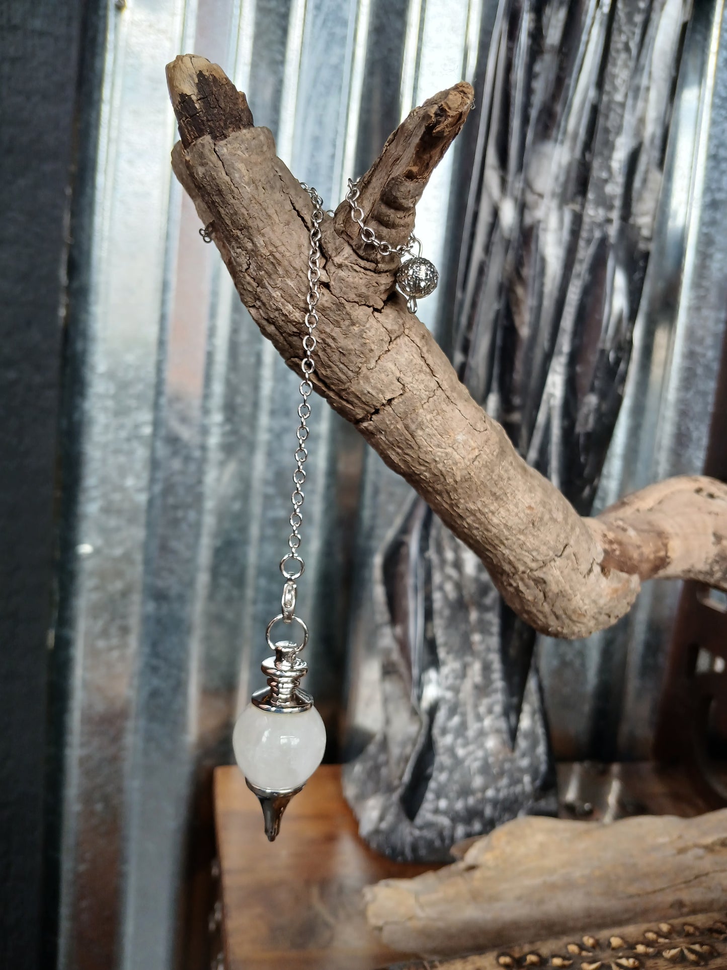 Quartz Pendulum