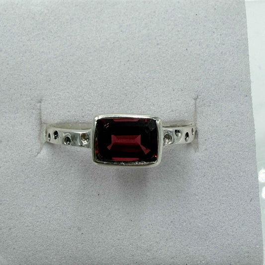 Sterling Silver Square Garnet Dot Band Ring – Size 8 – Passion, Strength & Grounding