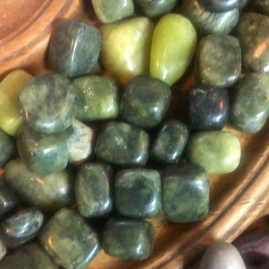 Serpentine Tumbled Stone