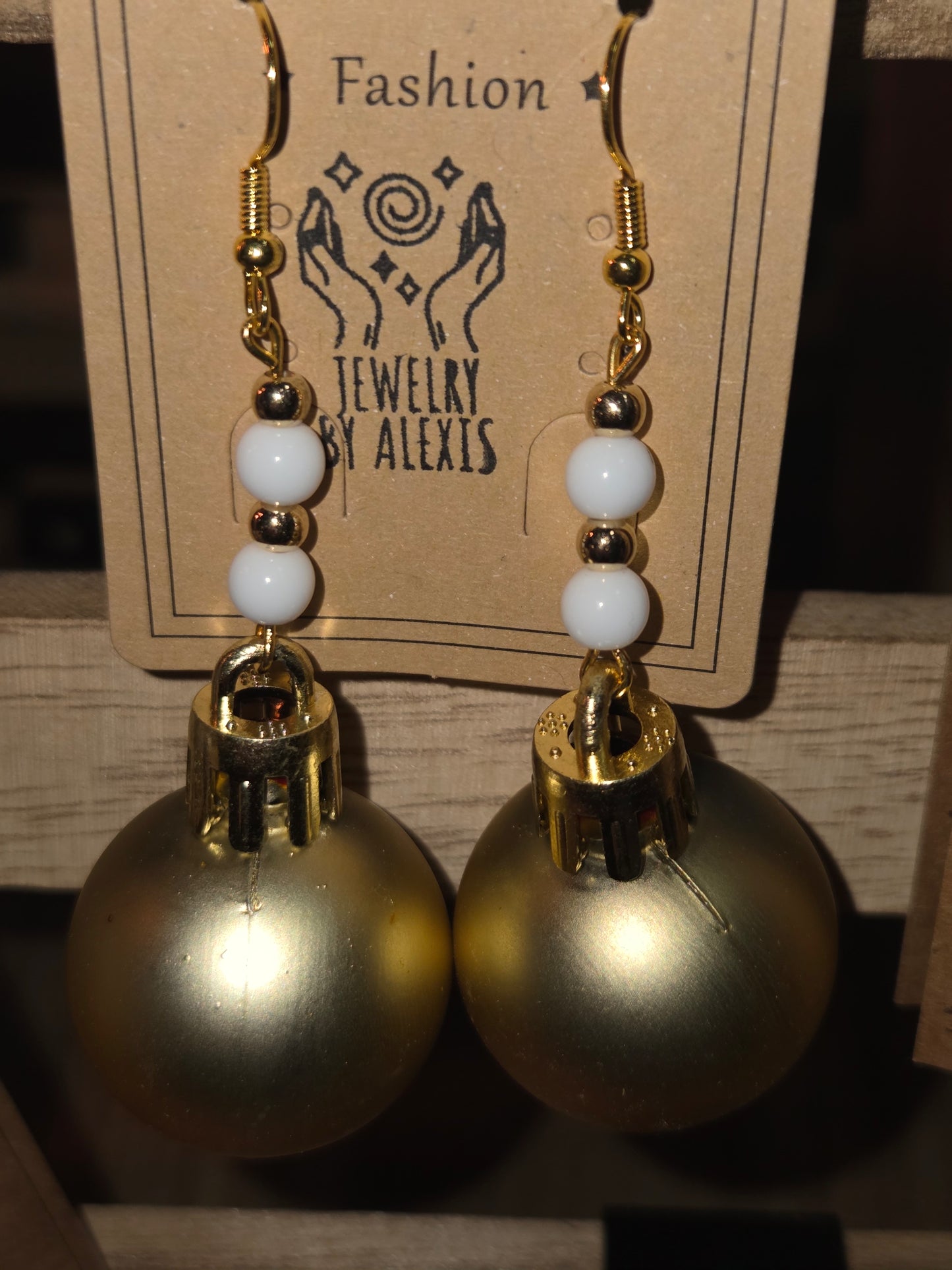 Holiday Earrings – Cute Christmas Dangles & Festive Handmade Styles